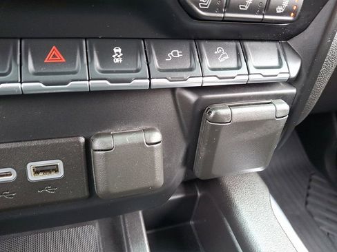 Used 2021 Chevrolet Silverado 1500 LTZ image 27