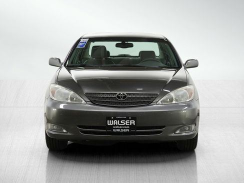 Used 2004 Toyota Camry XLE FWD image 8