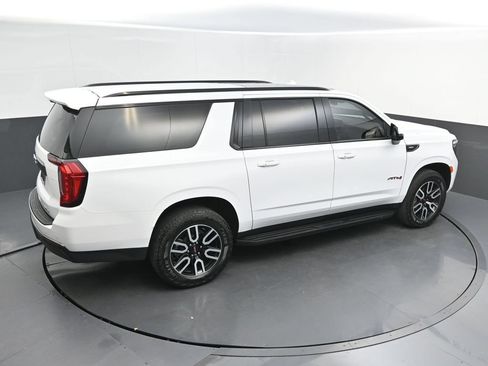 Used 2024 GMC Yukon XL AT4 AWD/4WD image 43