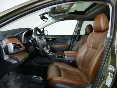 Used 2021 Subaru Outback Touring AWD/4WD image 15