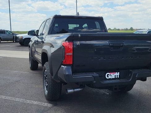 New 2025 Toyota Tacoma TRD Off-Road image 4