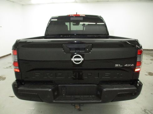 Used 2024 Nissan Frontier SL w/ Technology Package AWD/4WD image 6