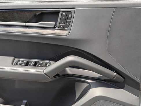 New 2026 Porsche Cayenne GTS AWD/4WD image 13