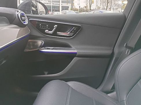 Certified 2025 Mercedes-Benz GLC 300 4MATIC image 13