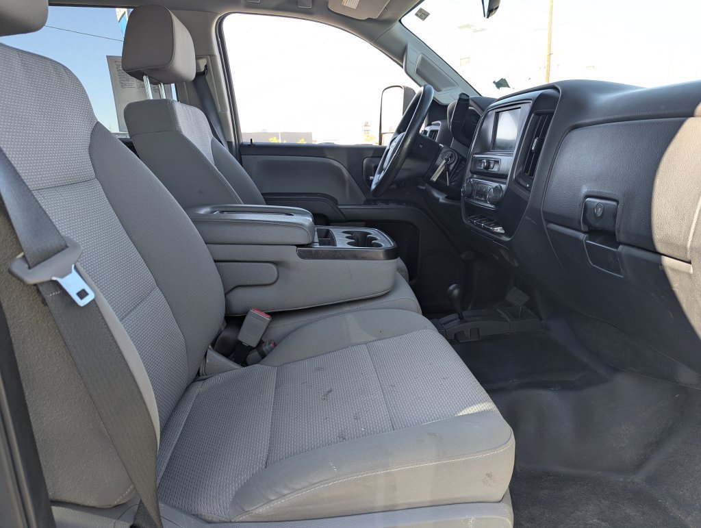 Used 2017 Chevrolet Silverado 3500 W/T AWD/4WD image 31