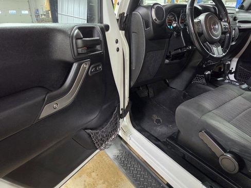 Used 2012 Jeep Wrangler Sport AWD/4WD image 21