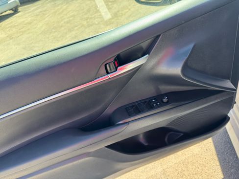 Used 2023 Toyota Camry LE image 19