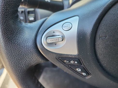 Used 2019 Nissan Sentra SR FWD image 18