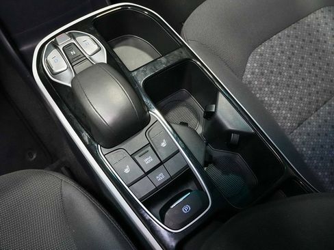Used 2019 Hyundai Ioniq Electric FWD image 18