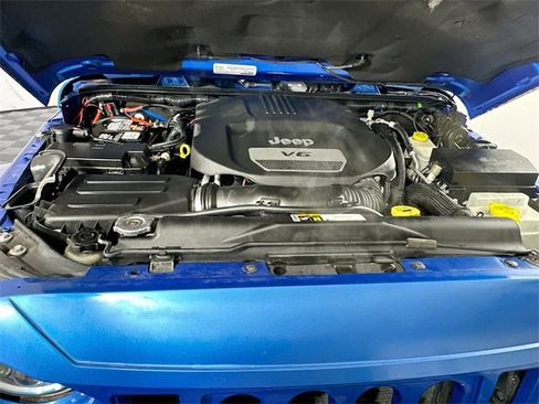 Used 2016 Jeep Wrangler Unlimited Sahara image 25