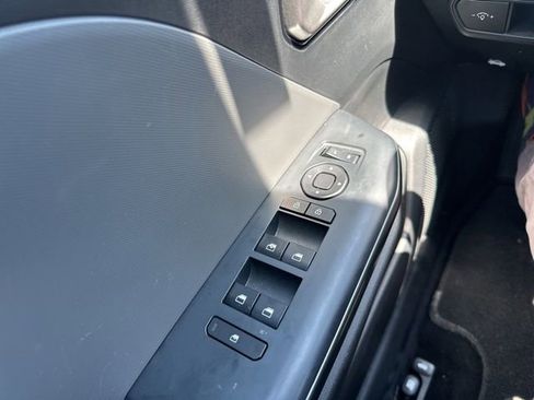 Certified 2025 Kia K4 FWD image 41