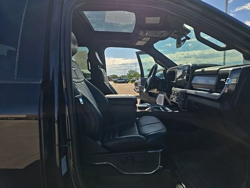 Used 2026 Ford F350 Platinum AWD/4WD image 19