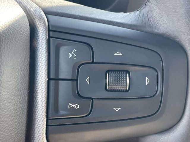 Used 2024 GMC Yukon Denali w/ Advanced Technology Package AWD/4WD image 25