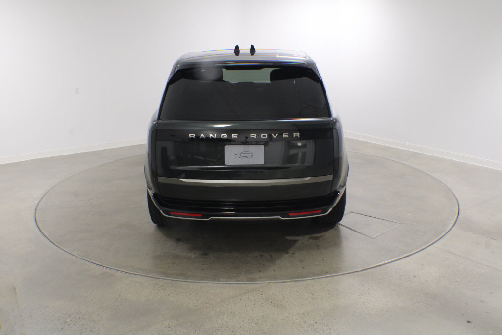 Used 2026 Land Rover Range Rover Long Wheelbase SE AWD/4WD image 5