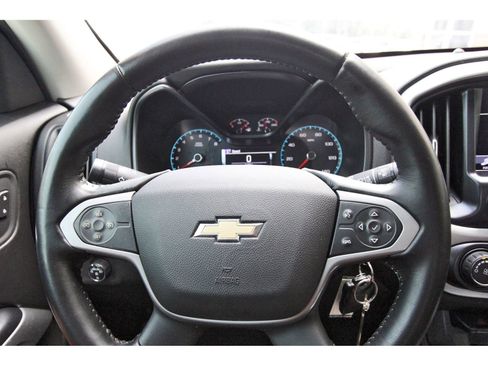 Used 2017 Chevrolet Colorado LT w/ Midnight Edition RWD image 15