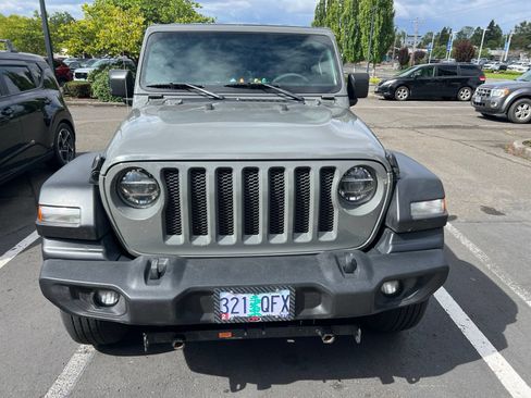 Used 2020 Jeep Wrangler Unlimited Sport S AWD/4WD image 2
