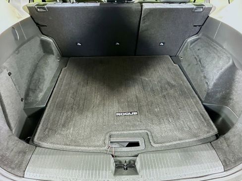 Certified 2023 Nissan Rogue SV AWD/4WD image 32