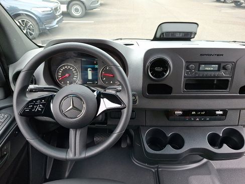 New 2025 Mercedes-Benz Sprinter 2500 image 13