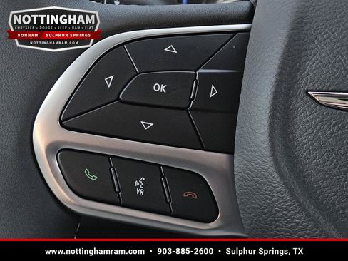 New 2026 Chrysler Pacifica Select FWD image 16