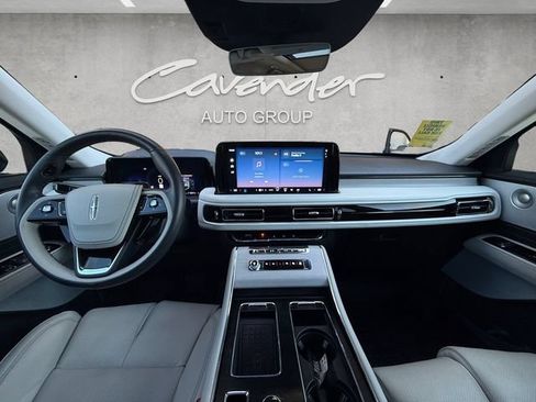 Used 2025 Lincoln Aviator Reserve w/ Equipment Group 201A AWD/4WD image 20