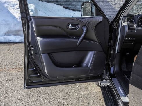 Used 2023 INFINITI QX80 Premium Select w/ Cargo Package image 21