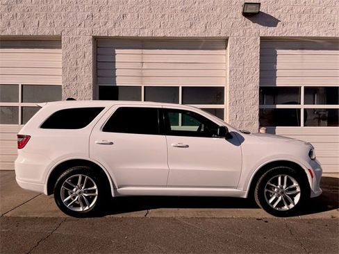 Used 2024 Dodge Durango GT image 1