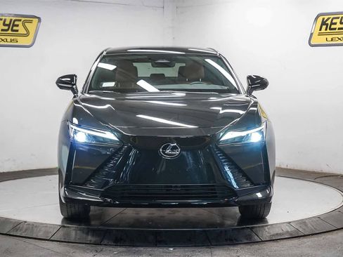 Used 2025 Lexus RZ 300e image 6