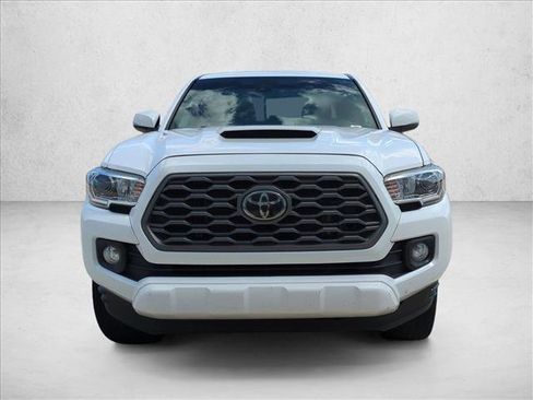 Used 2021 Toyota Tacoma TRD Sport RWD image 2