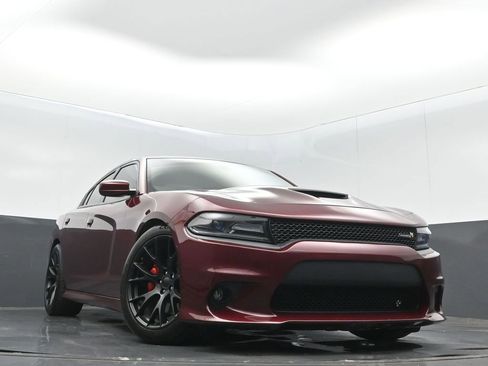 Used 2017 Dodge Charger R/T Scat Pack RWD image 31