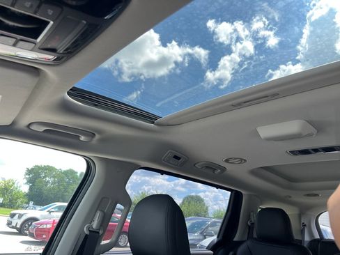 New 2026 Kia Carnival SX FWD image 24