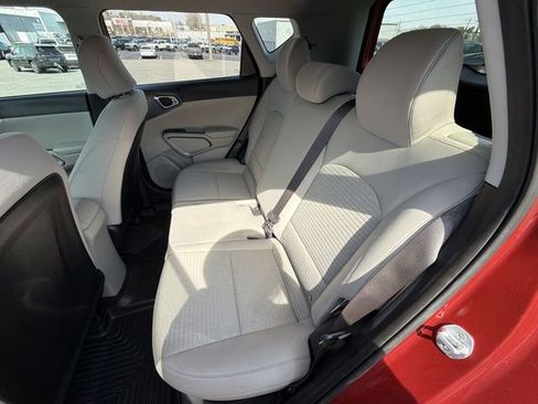 Used 2020 Kia Soul S image 24