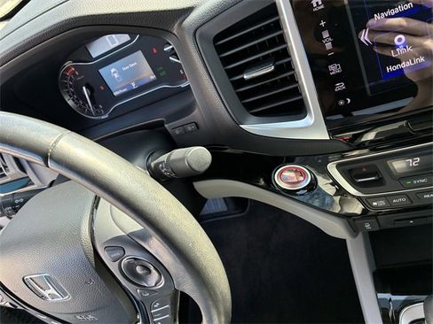 Used 2019 Honda Ridgeline RTL-E image 23