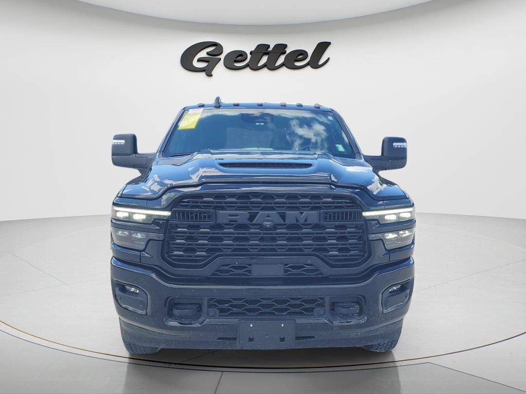 Used 2025 RAM 3500 Limited AWD/4WD image 2