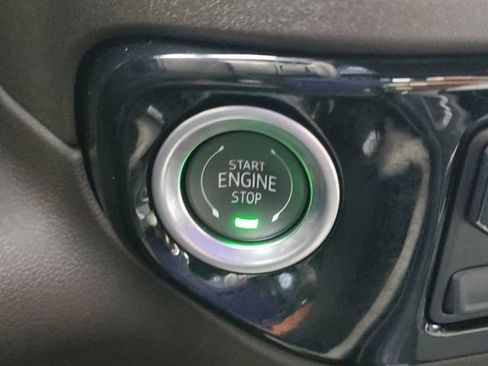 Certified 2025 Chevrolet Silverado 2500 LTZ w/ LTZ Convenience Package image 29