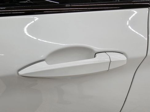 Used 2014 BMW X5 xDrive50i image 12