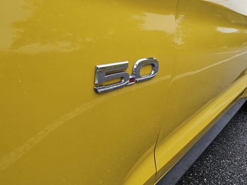 Used 2015 Ford Mustang GT Premium RWD image 10