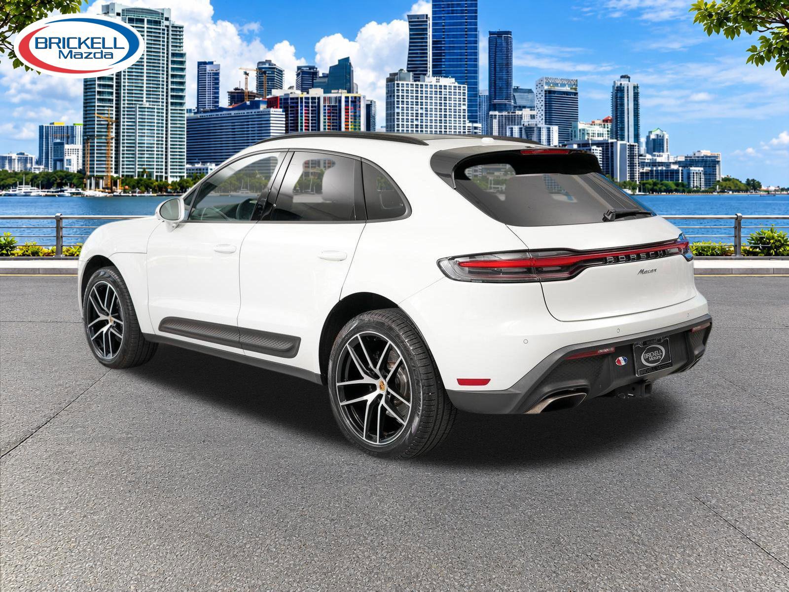 Used 2022 Porsche Macan AWD/4WD image 5