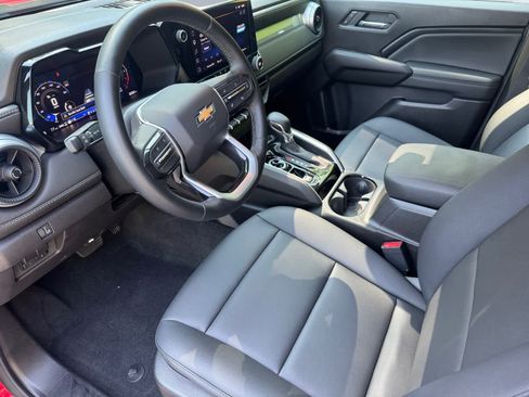 Used 2026 Chevrolet Colorado LT w/ LT Convenience Package AWD/4WD image 6