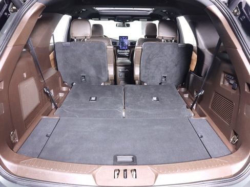 Used 2022 Ford Explorer King Ranch w/ Technology Package AWD/4WD image 40