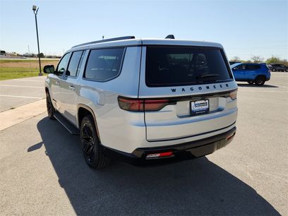 New 2025 Jeep Wagoneer L Series II w/ Convenience Group I