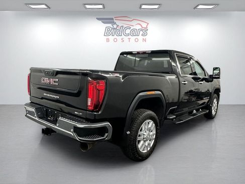 Used 2020 GMC Sierra 2500 SLT w/ SLT Premium Plus Package AWD/4WD image 4