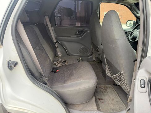 Used 2001 Ford Escape XLT AWD/4WD image 14