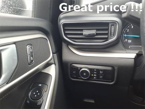 Used 2023 Ford Explorer XLT w/ Equipment Group 202A image 21