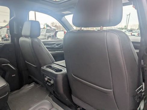 Used 2021 GMC Yukon XL Denali w/ Denali Premium Package image 22