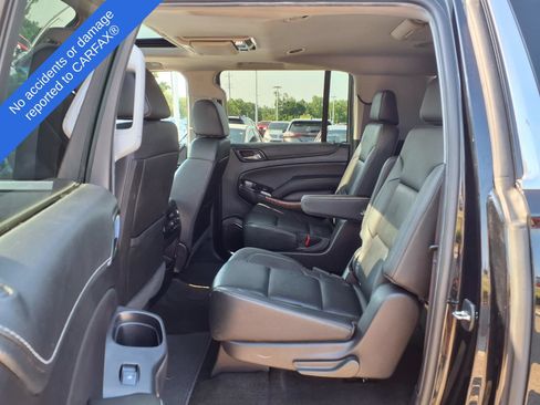 Used 2017 Chevrolet Suburban Premier AWD/4WD image 12