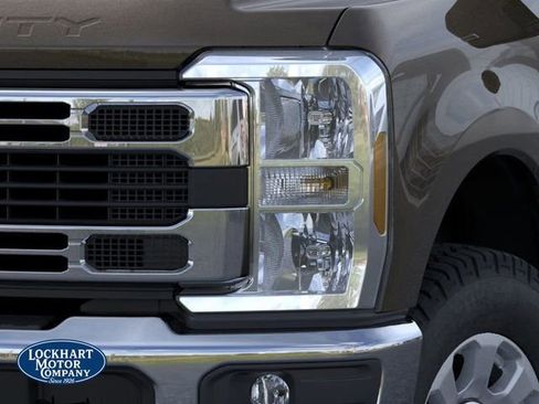 New 2025 Ford F250 XLT w/ 360-Degree Camera Package image 18
