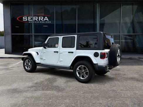 Used 2020 Jeep Wrangler Unlimited Sahara w/ Dual Top Group AWD/4WD image 3