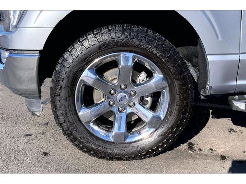 Used 2022 Ford F150 Lariat w/ Max Trailer Tow Package AWD/4WD image 10