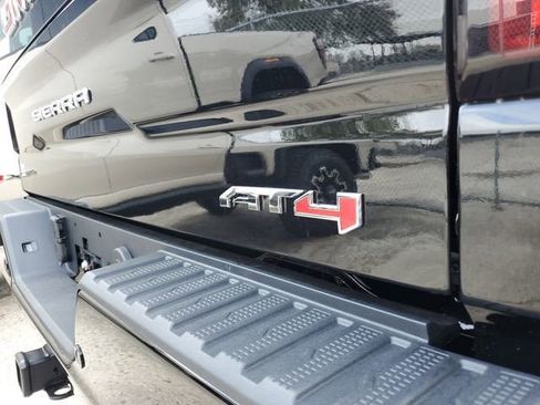 New 2026 GMC Sierra 1500 AT4 w/ AT4 Premium Package image 9