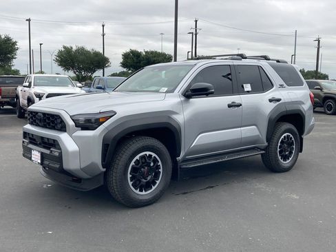 New 2026 Toyota 4Runner TRD Off-Road Premium AWD/4WD image 9